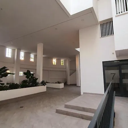 Blueskyesteponagardens Εστεπόνα