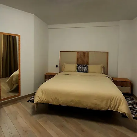 Blueskyesteponagardens *