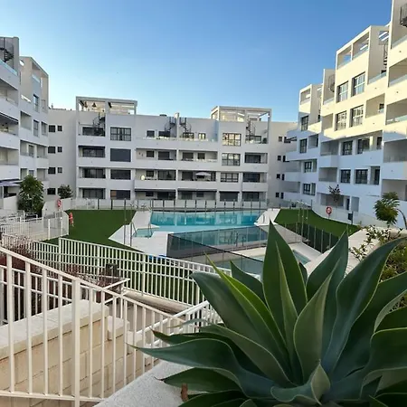 Blueskyesteponagardens Apartment *