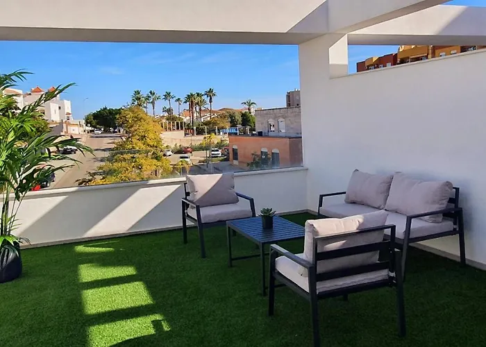 Blueskyesteponagardens Apartment Estepona