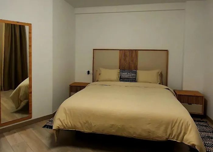 Blueskyesteponagardens *