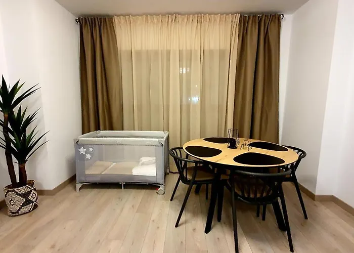 Apartment Blueskyesteponagardens Estepona